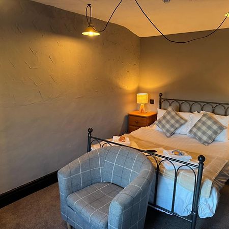 The Black Swan Hotel Leyburn Esterno foto