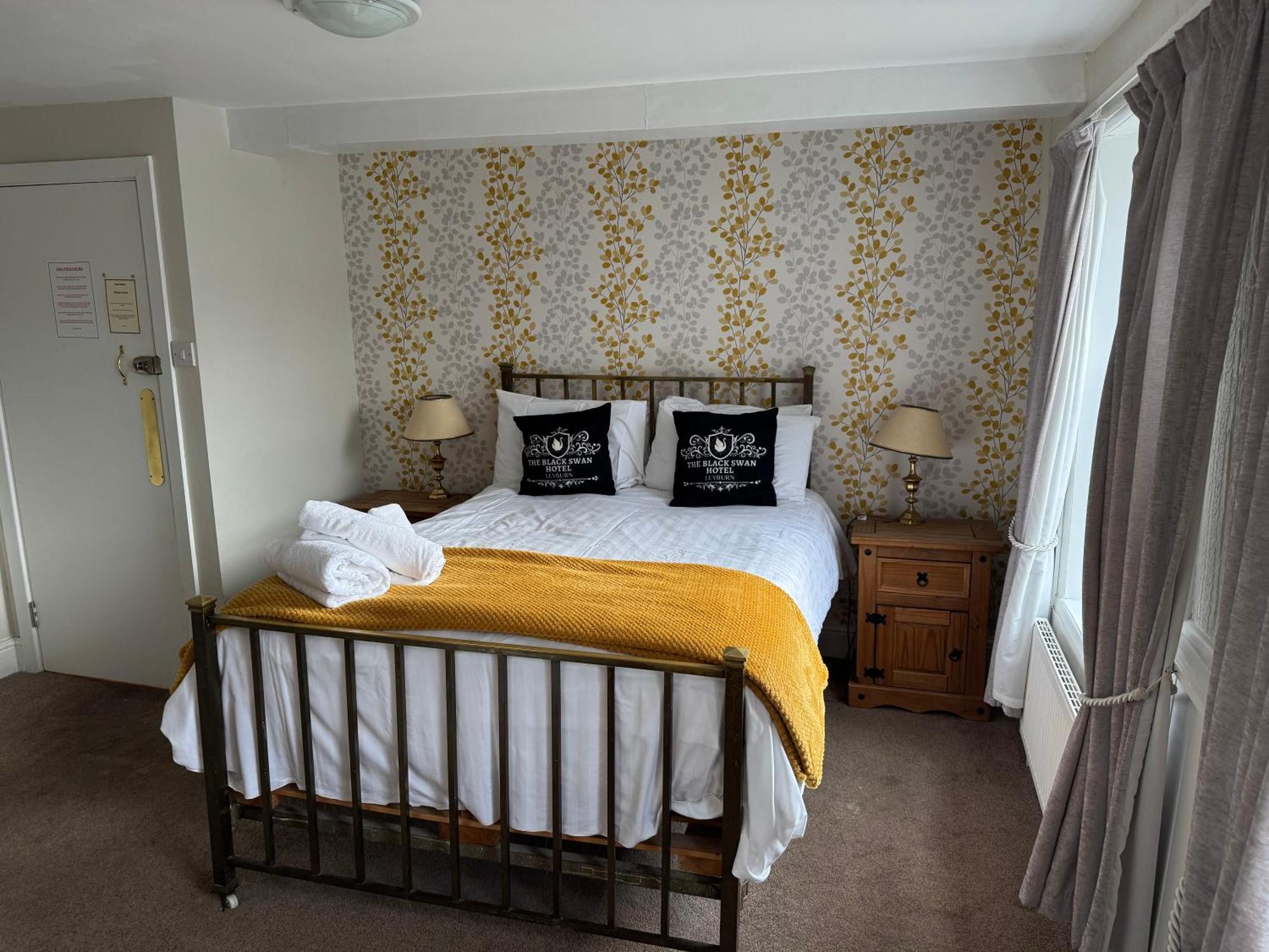 The Black Swan Hotel Leyburn Esterno foto